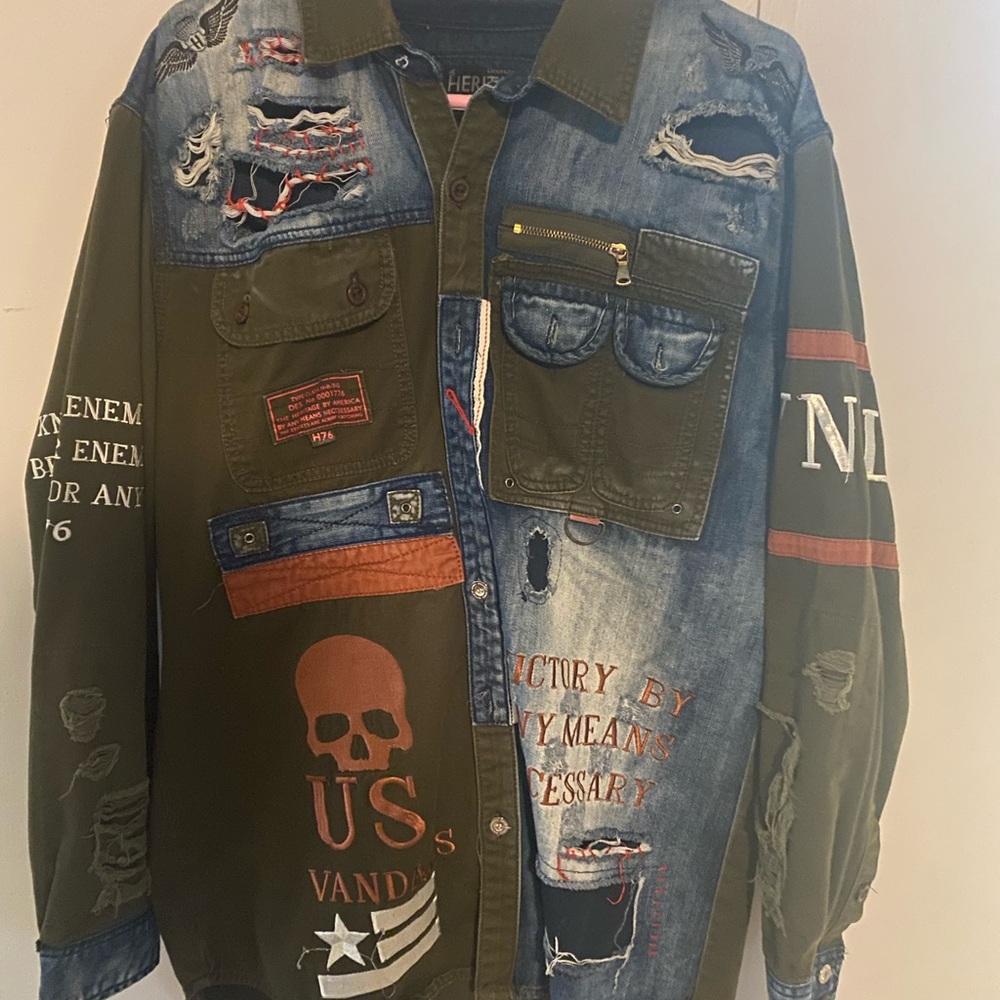 Heritage America
Denim Distillery Button Down XL